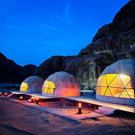 Scarlet Luxury Camp Wadi Rum Exterior photo
