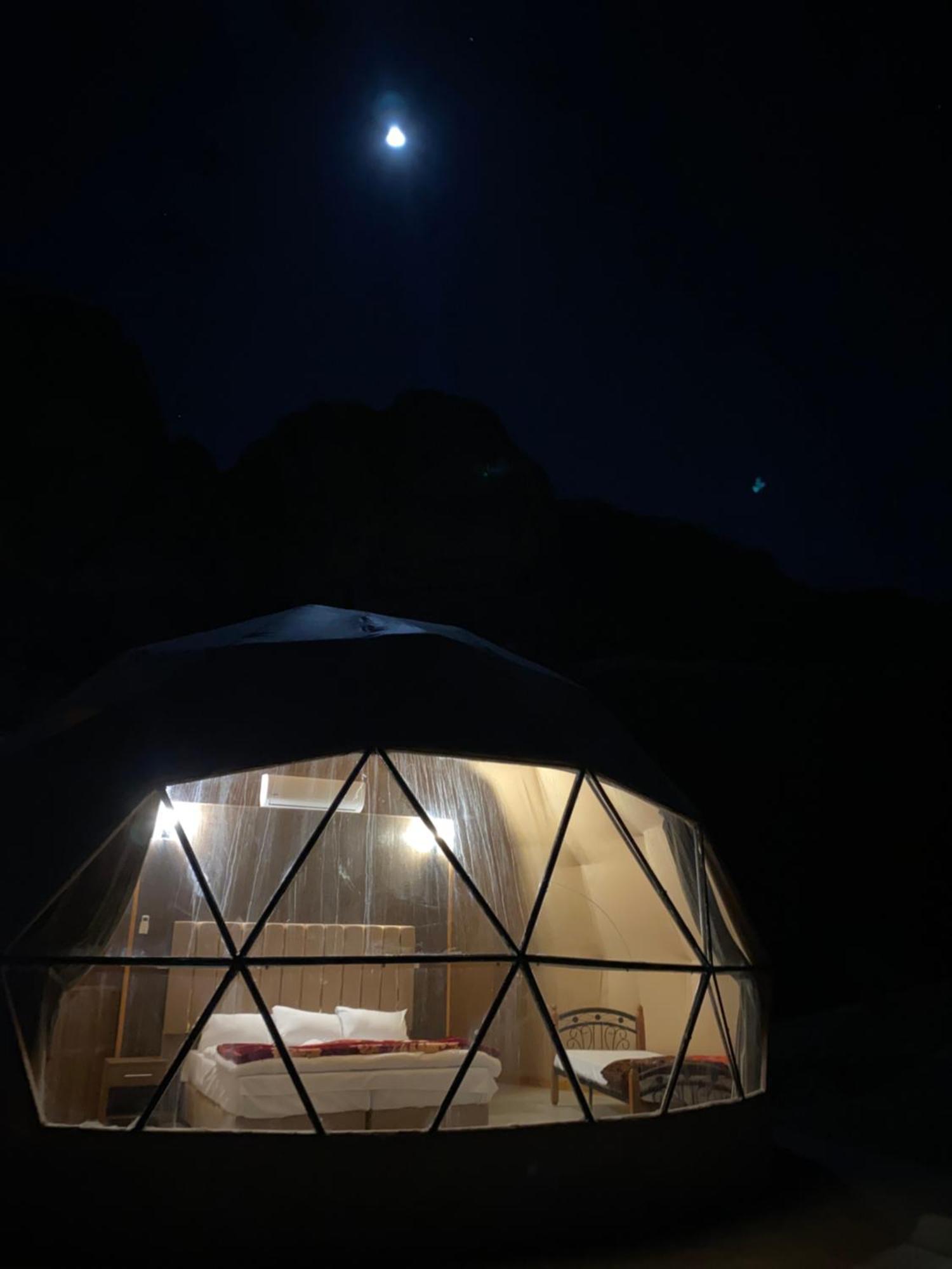 Scarlet Luxury Camp Wadi Rum Exterior photo