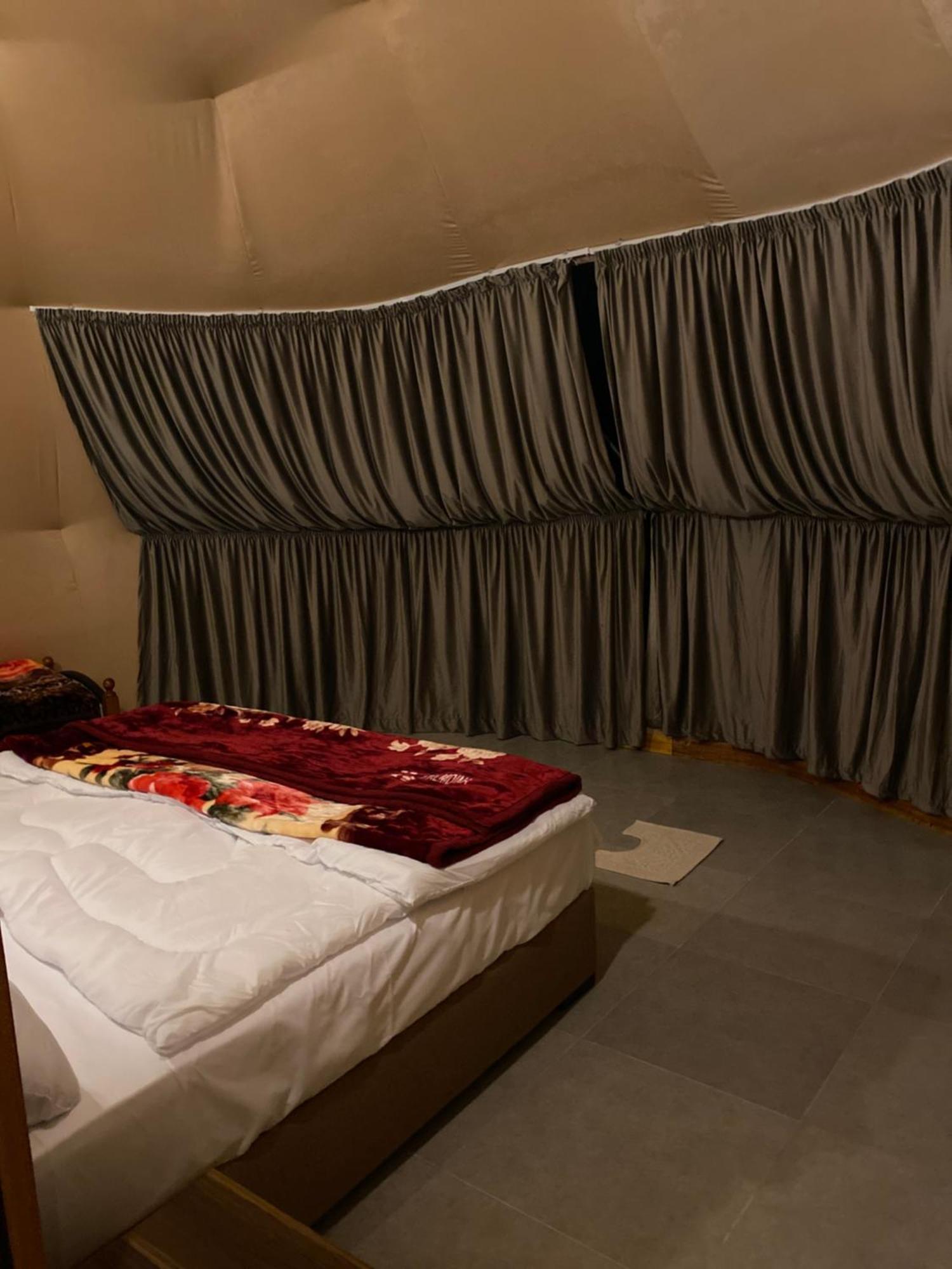 Scarlet Luxury Camp Wadi Rum Exterior photo