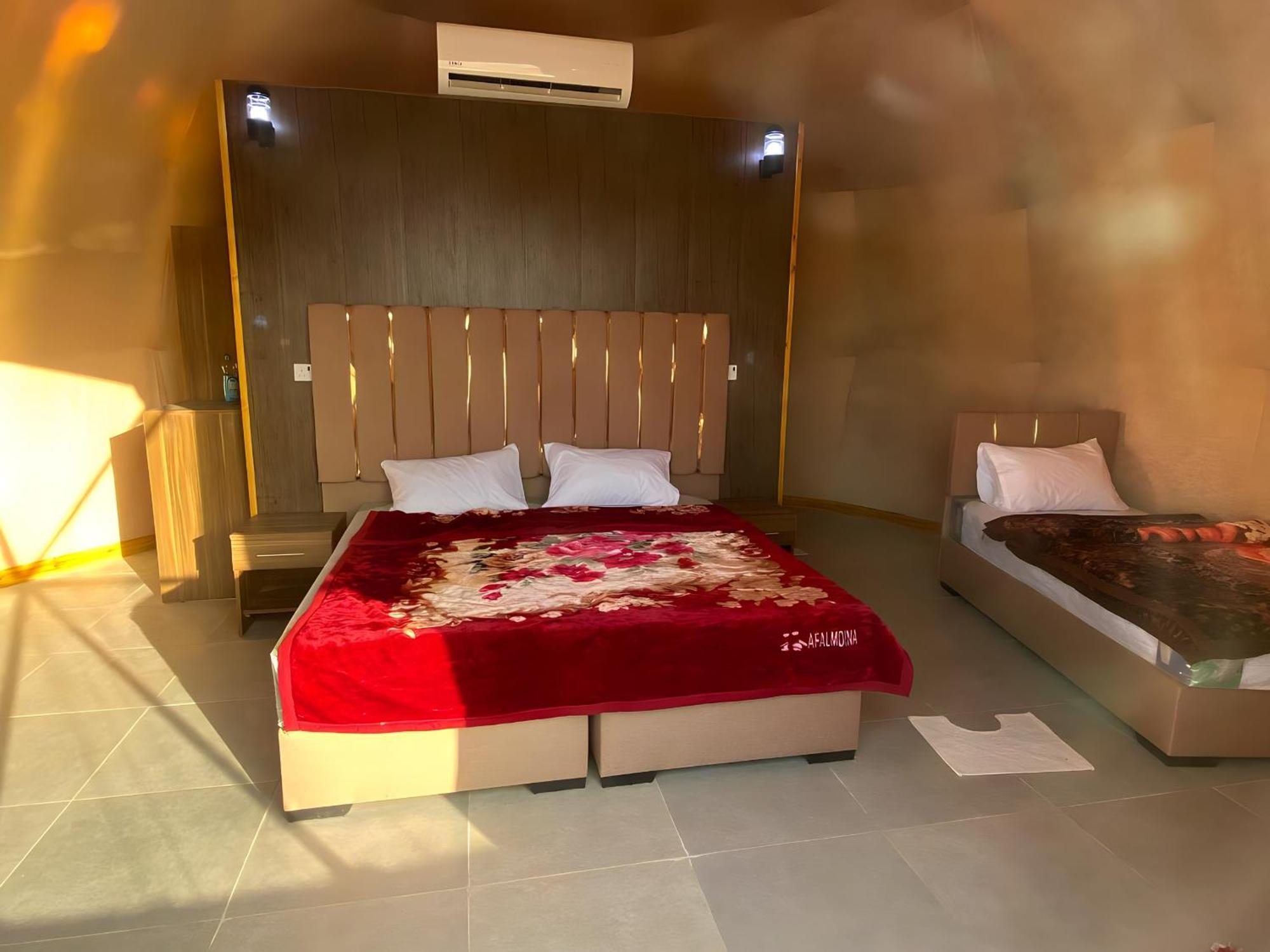 Scarlet Luxury Camp Wadi Rum Exterior photo