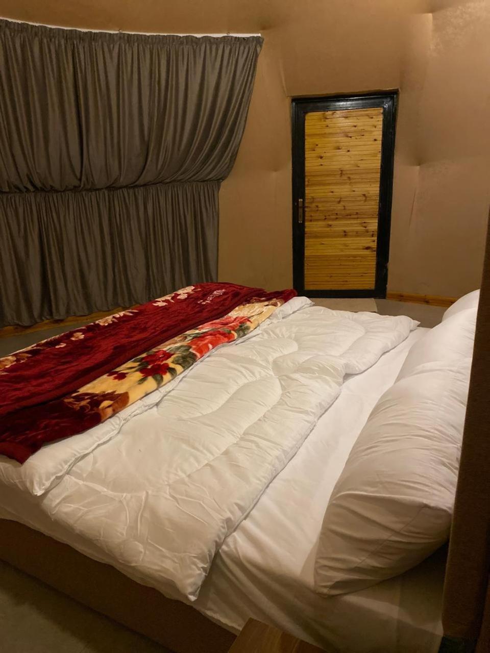 Scarlet Luxury Camp Wadi Rum Exterior photo