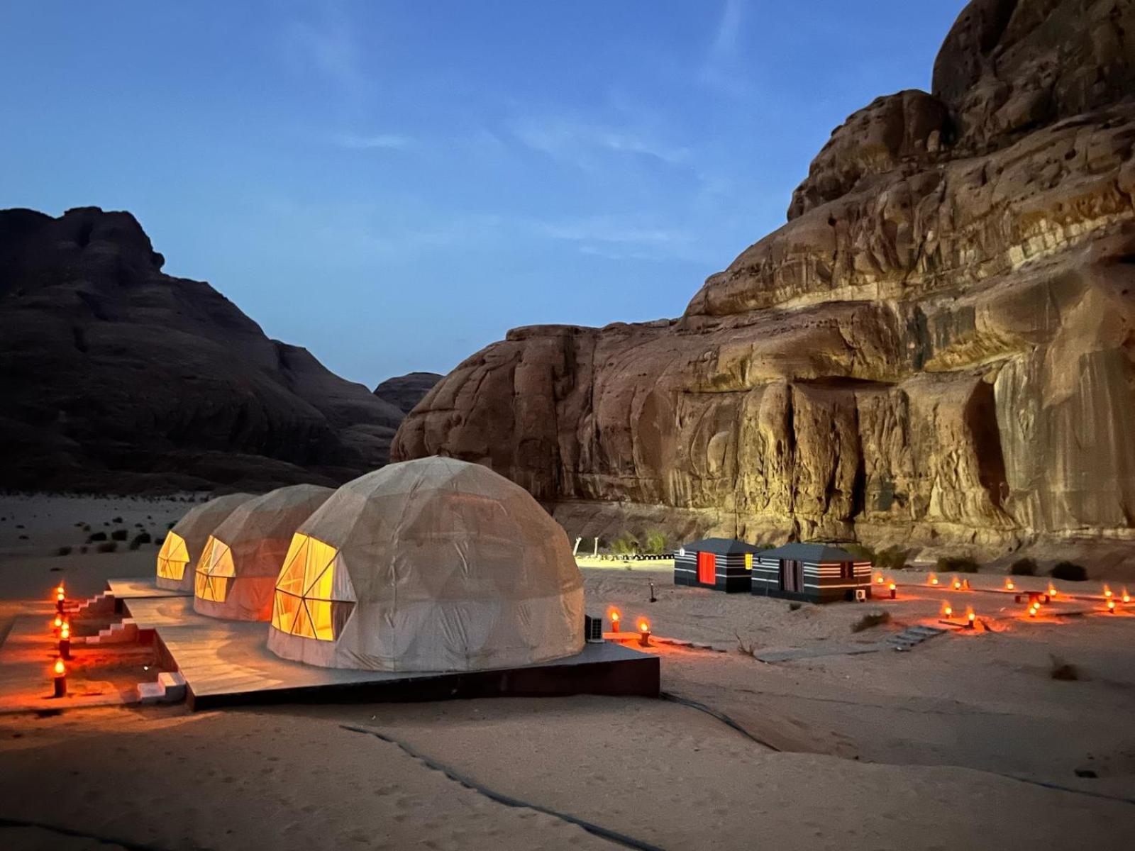 Scarlet Luxury Camp Wadi Rum Exterior photo