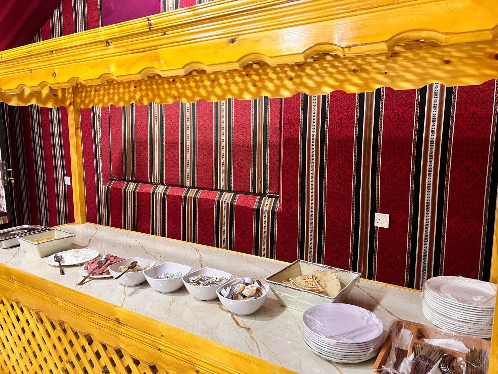 Scarlet Luxury Camp Wadi Rum Exterior photo